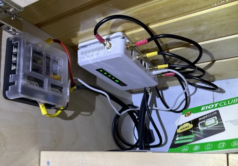 My mobile internet setup and physical eSIM cards